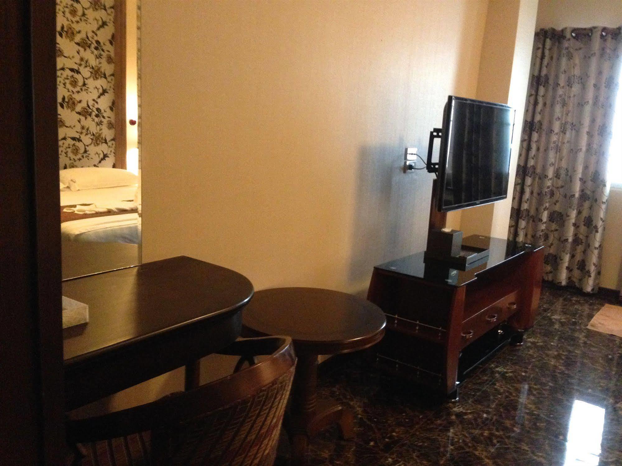 Hotel Katesiree House Pattaya Exterior foto